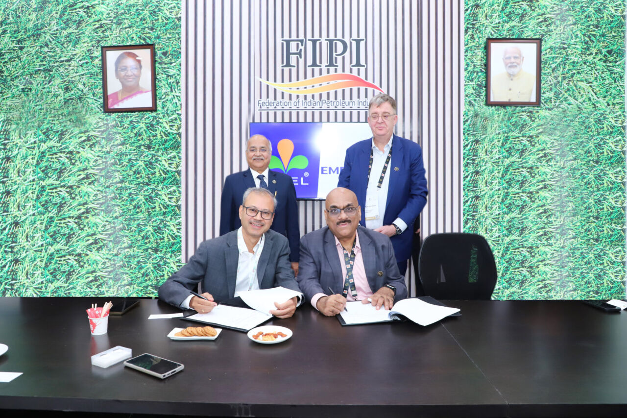 Emerson and HMEL executives signed a Memorandum of Understanding during India Energy Week 2025 in New Delhi. Standing left to right: Mr. Prabh Das, MD & CEO, HMEL and Mr. Roel Van Doren, Group President of Emerson, were present during the signing ceremony by (seated left to right) Mr. Manu Sehgal, VP – Strategy and Feedstock Supply Group, HMEL and Mr. Anil Bhatia, VP & MD, Emerson India.